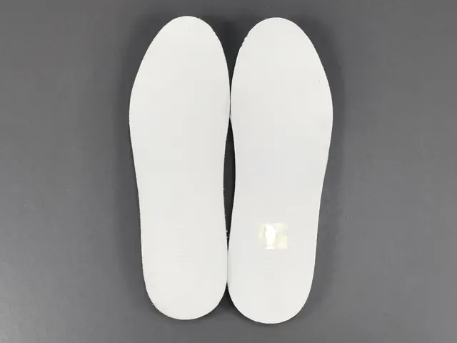 Gucci কালো সাদা প্ল্যাটফর্ম সোল পারফোরেটেড লেদার লাইফস্টাইল স্নিকার্স 14