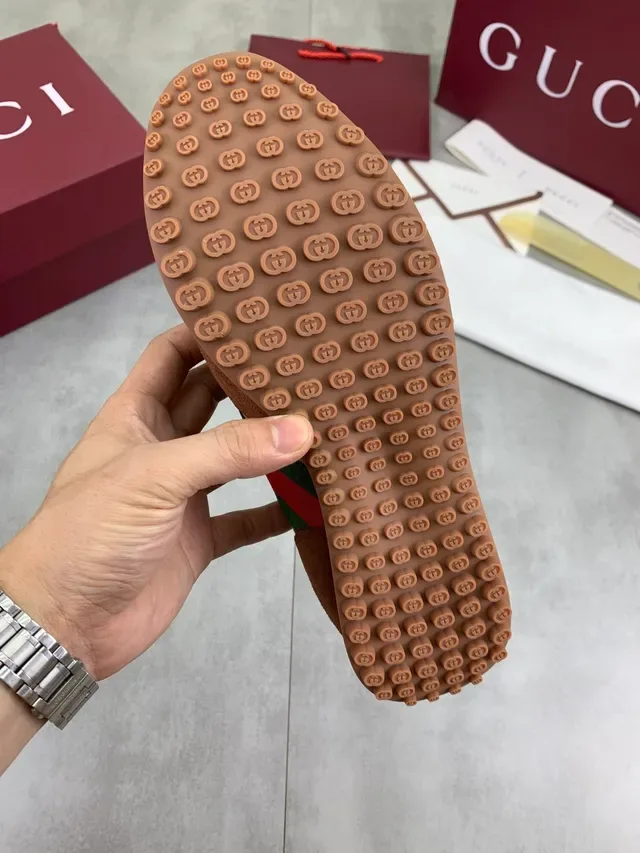 Gucci Sneakers Lifestyle Daim Marron Beige Toile GG Rayures Web Rouge Vert 3