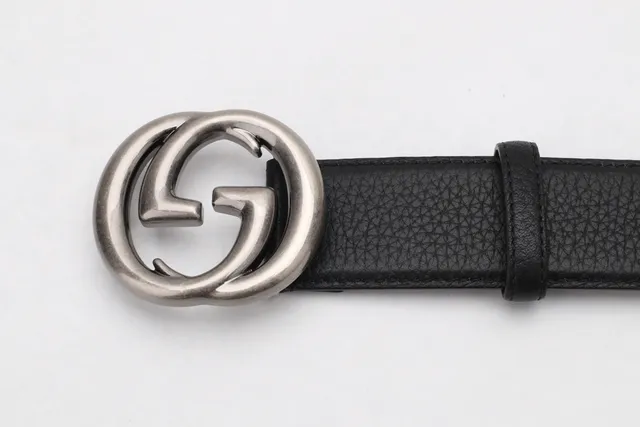 Gucci Double G 黑色粒面皮革腰带 3
