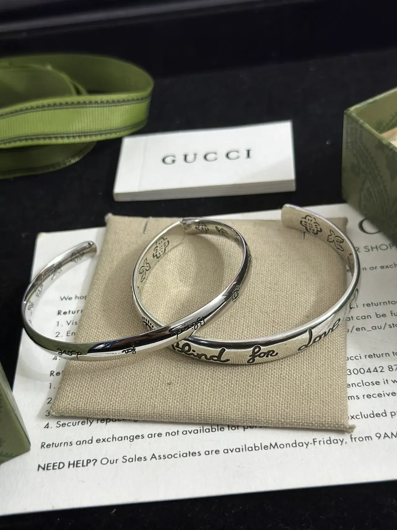 Gucci For Love إسورة كف زهورية منحوتة 6