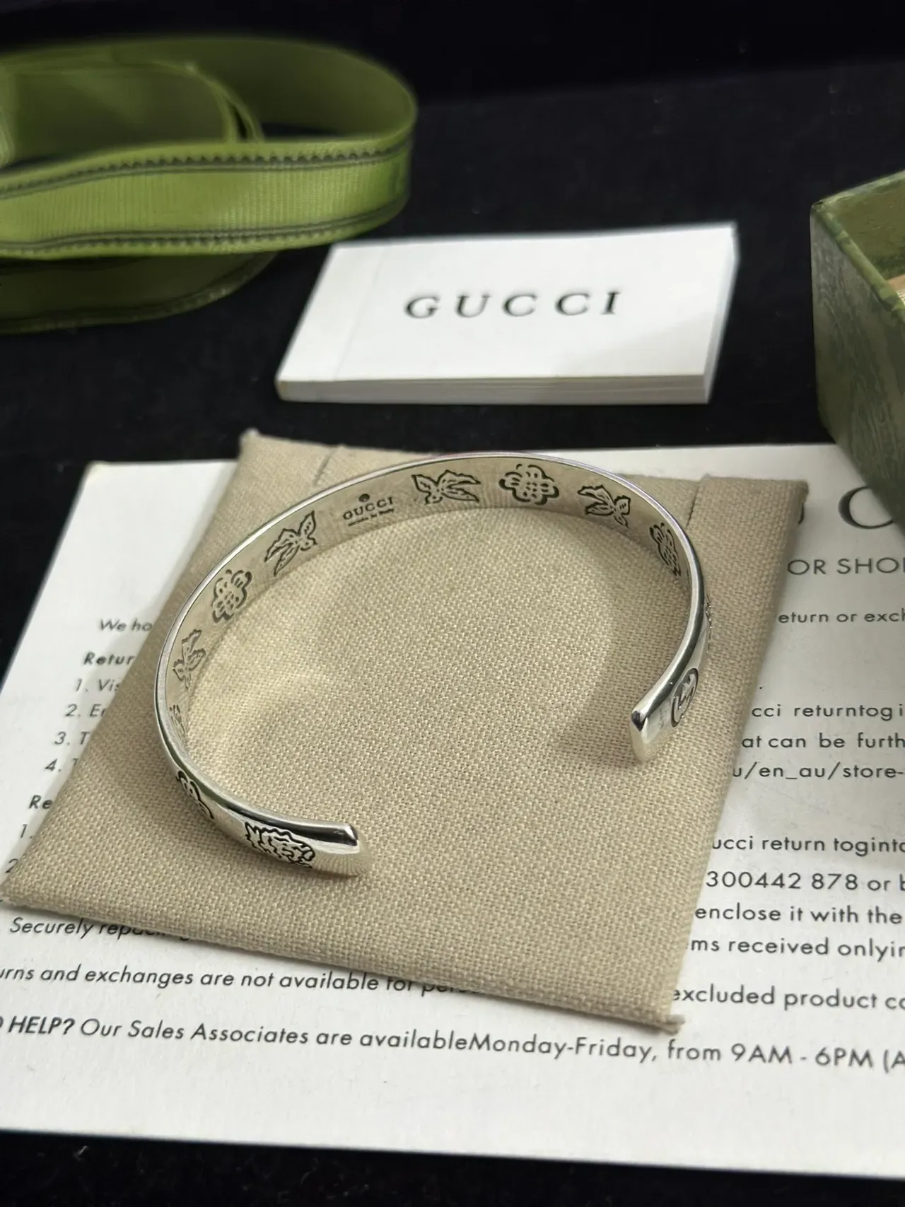 Gucci For Love إسورة كف زهورية منحوتة 8