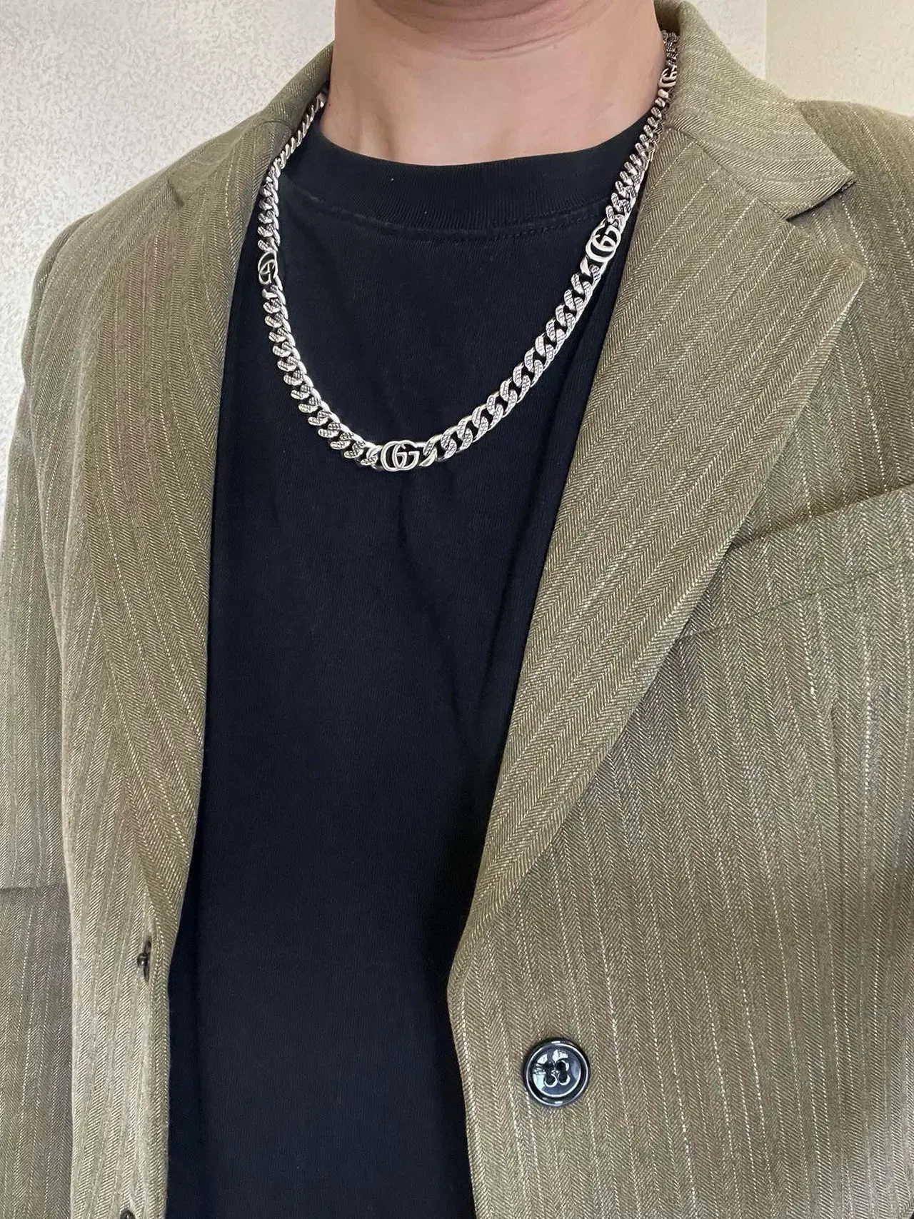 Gucci GG Chaîne Argent Noir Curb-Link Interlocking Logo Médaillons Collier 2