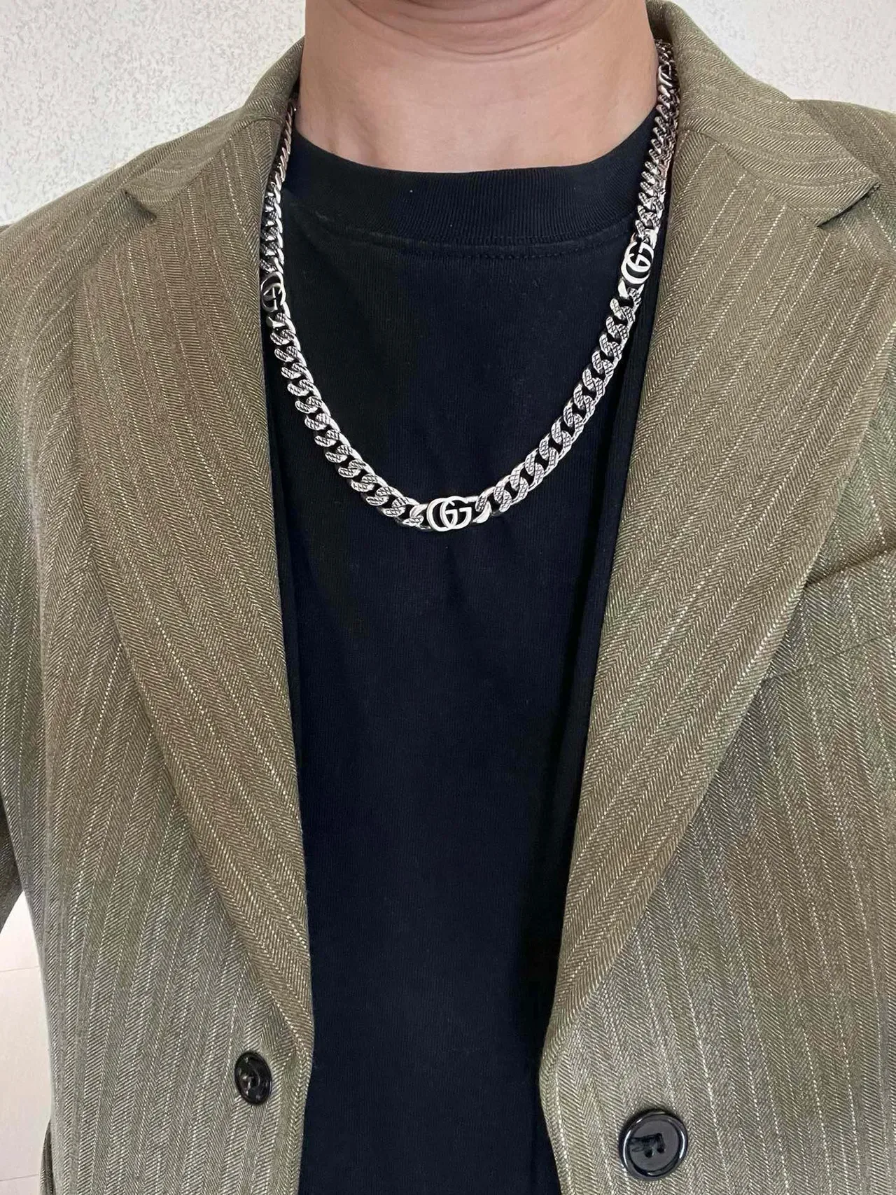 Gucci GG Chaîne Argent Noir Curb-Link Interlocking Logo Médaillons Collier 5