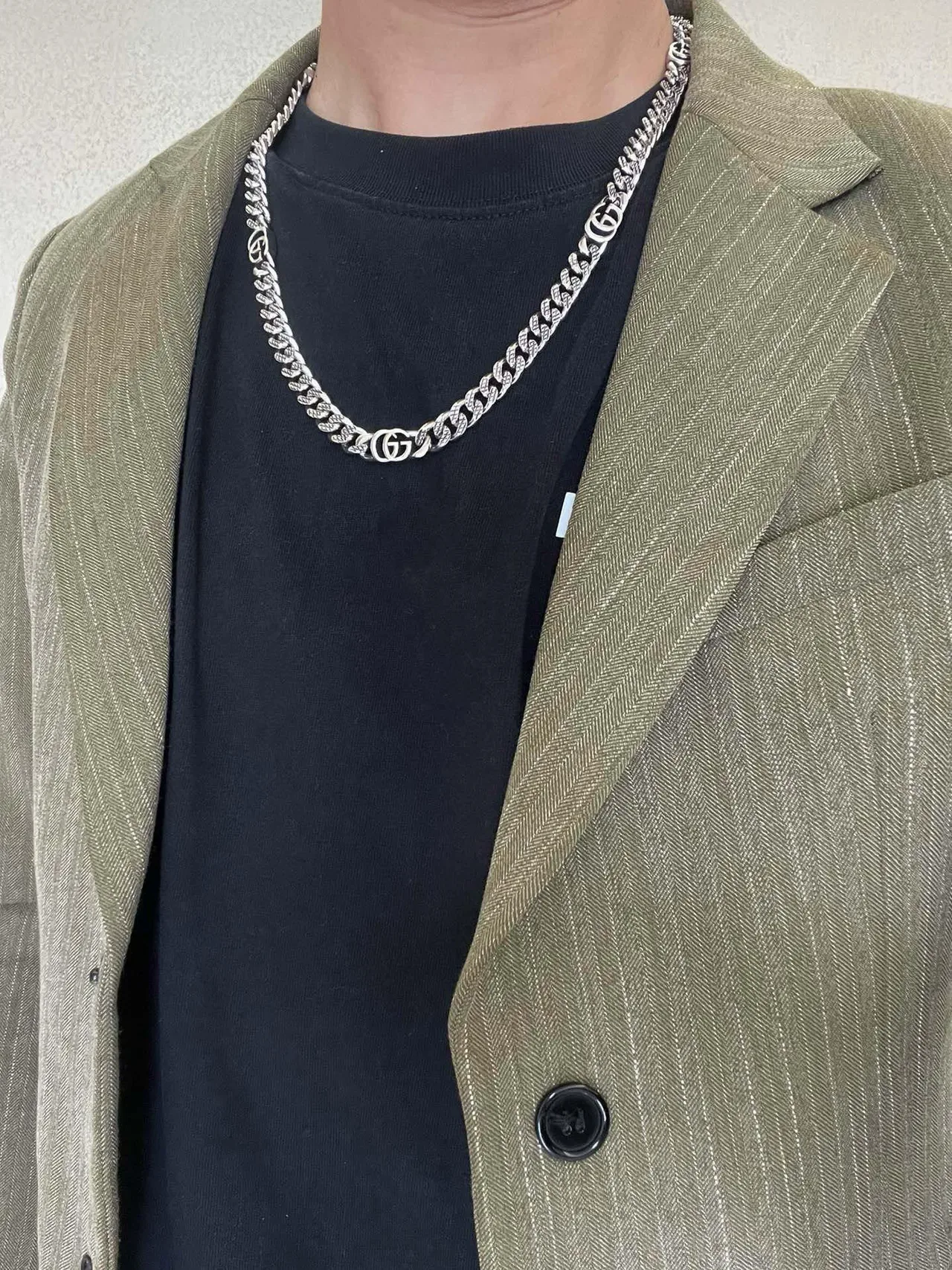 Gucci GG Chaîne Argent Noir Curb-Link Interlocking Logo Médaillons Collier 8