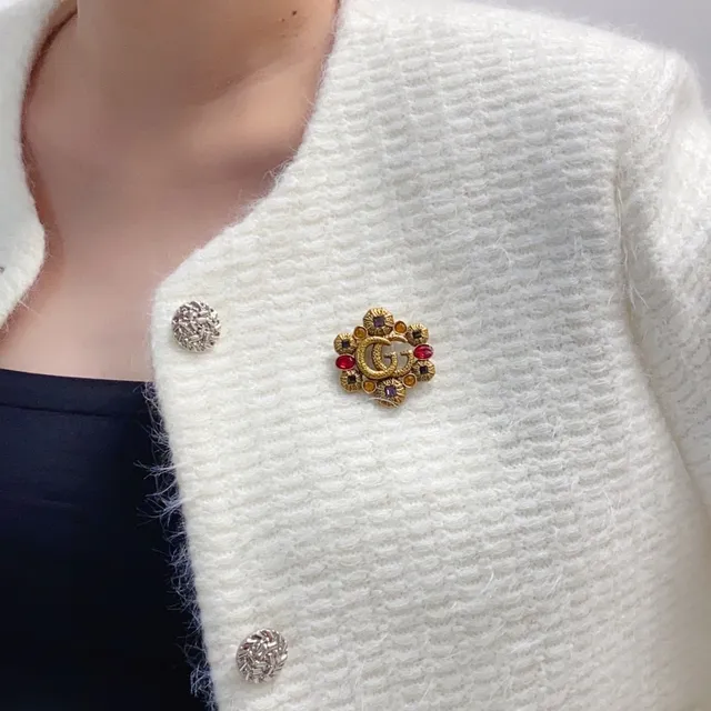 Gucci GG Logo बहु रत्न फूल ब्रोच 8