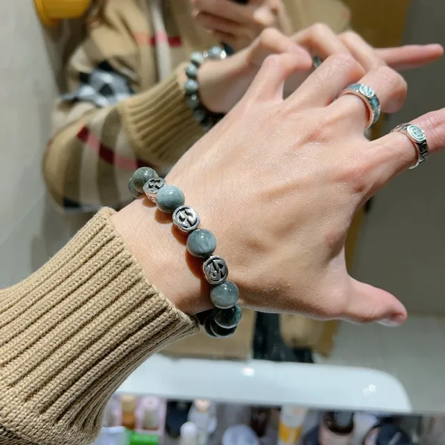 Gucci GG Marmont Pulsera de piedra marmoleada azul plateada con cuentas 2