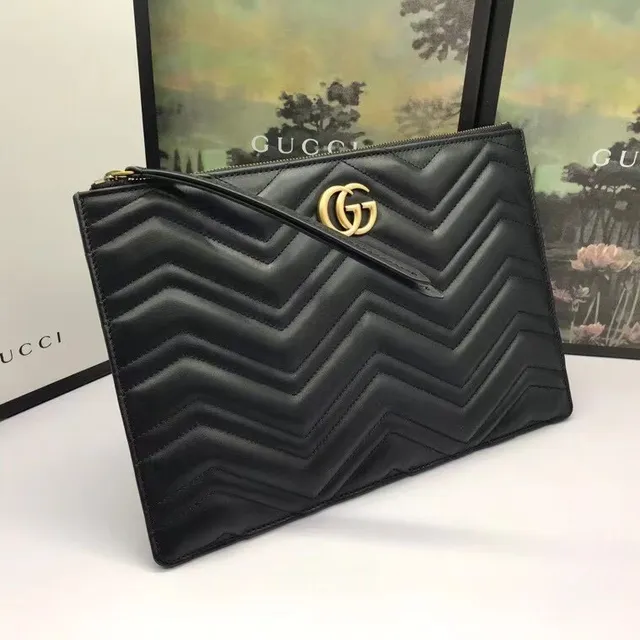 Gucci GG Marmont كيڤرون مقوّى أسود كلاتش مغلف 4