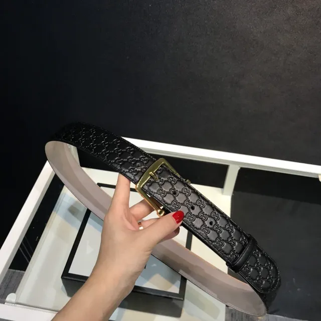 Gucci GG Marmont Cinto de couro preto embossado 9