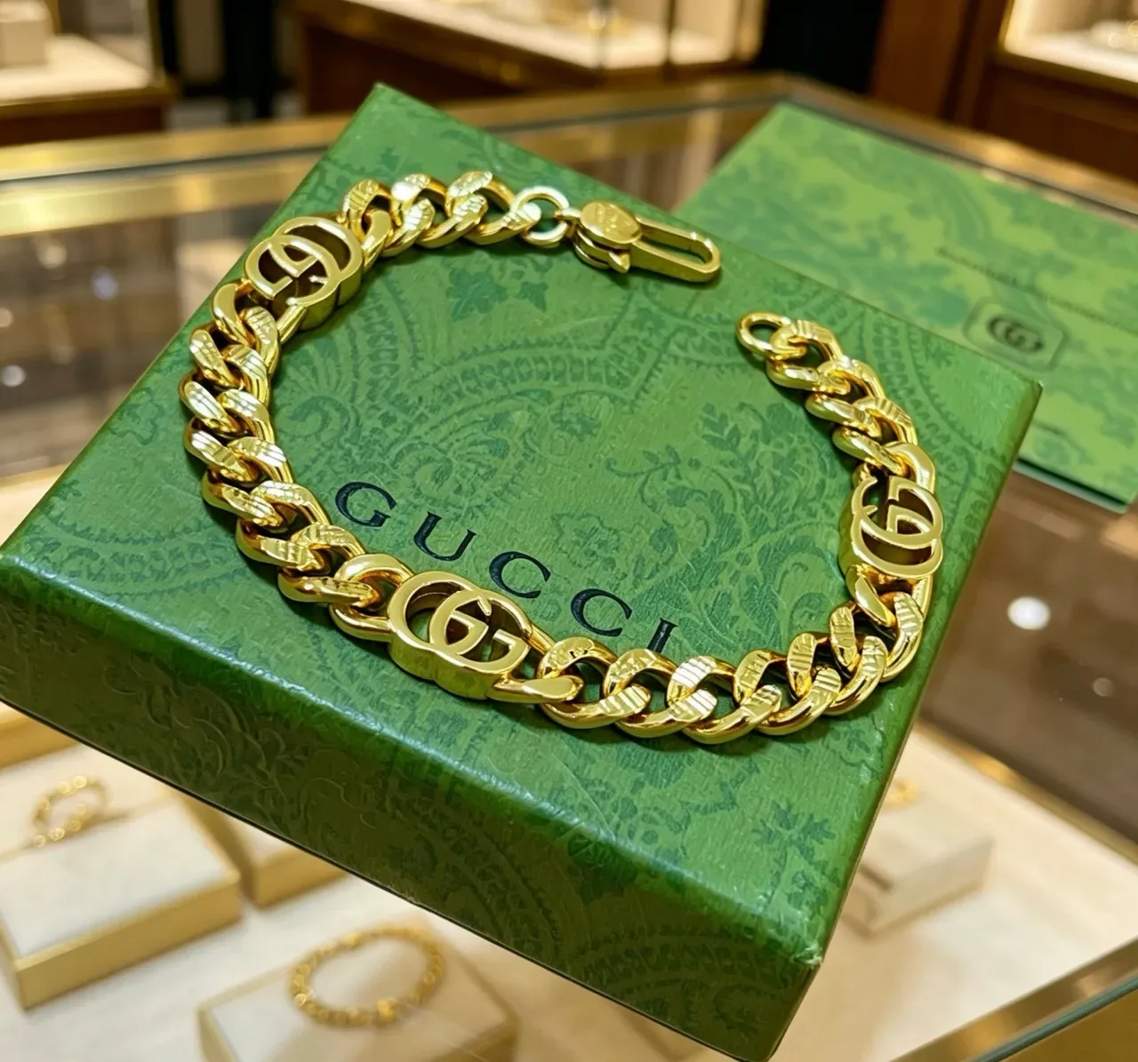 Bracelet Gucci GG Marmont Or Chaîne Curb-Link Chunky Motifs Interlocking Double-G 2