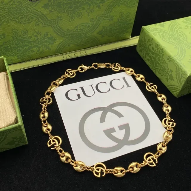 Gucci GG Marmont Colar de Ouro Motivo Entrelazado 4
