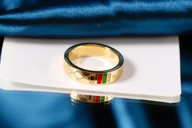 Gucci GG Marmont 金红金属带珐琅网纹条戒指 7