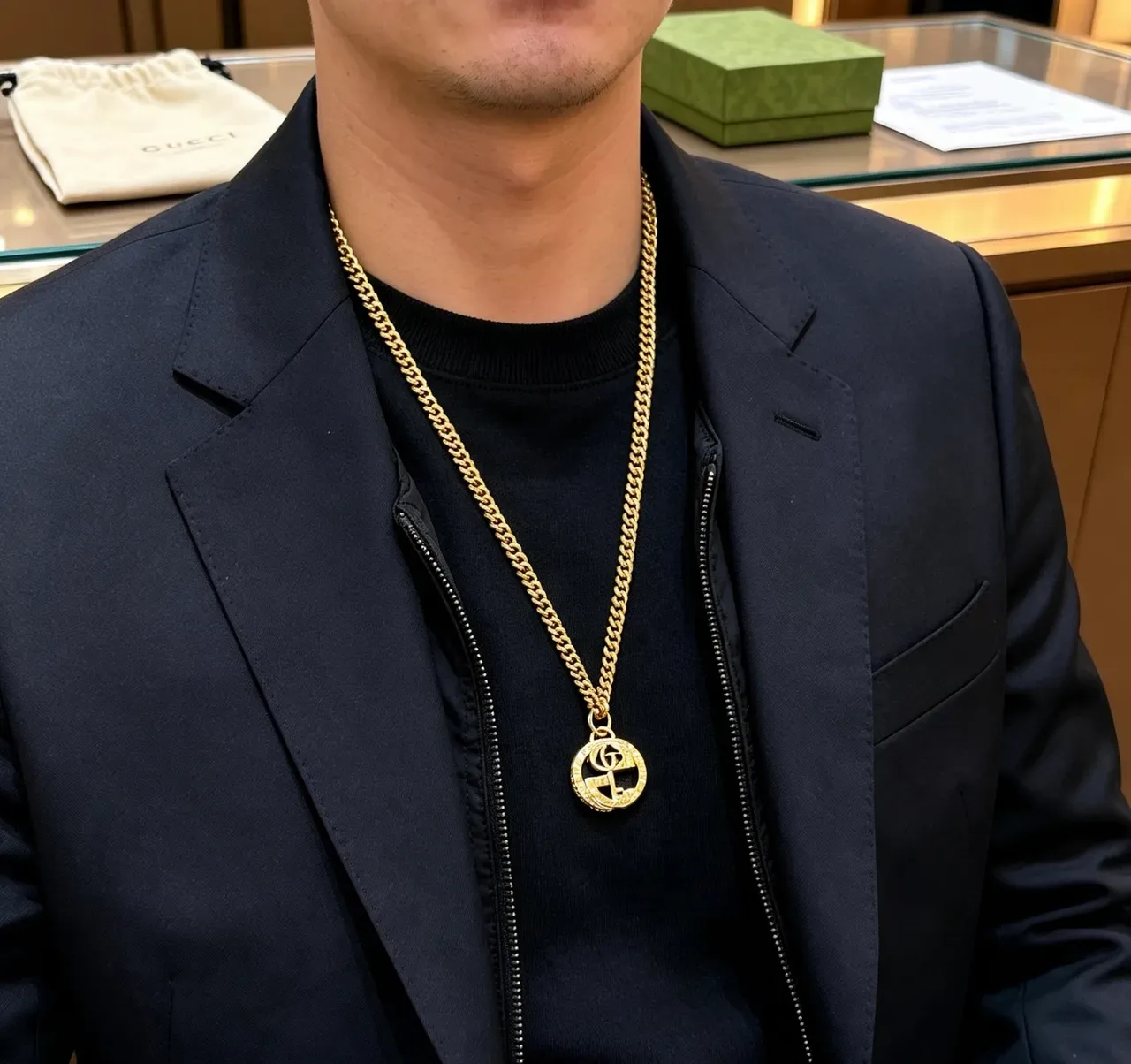 Gucci GG Marmont 曲链金色项链 4