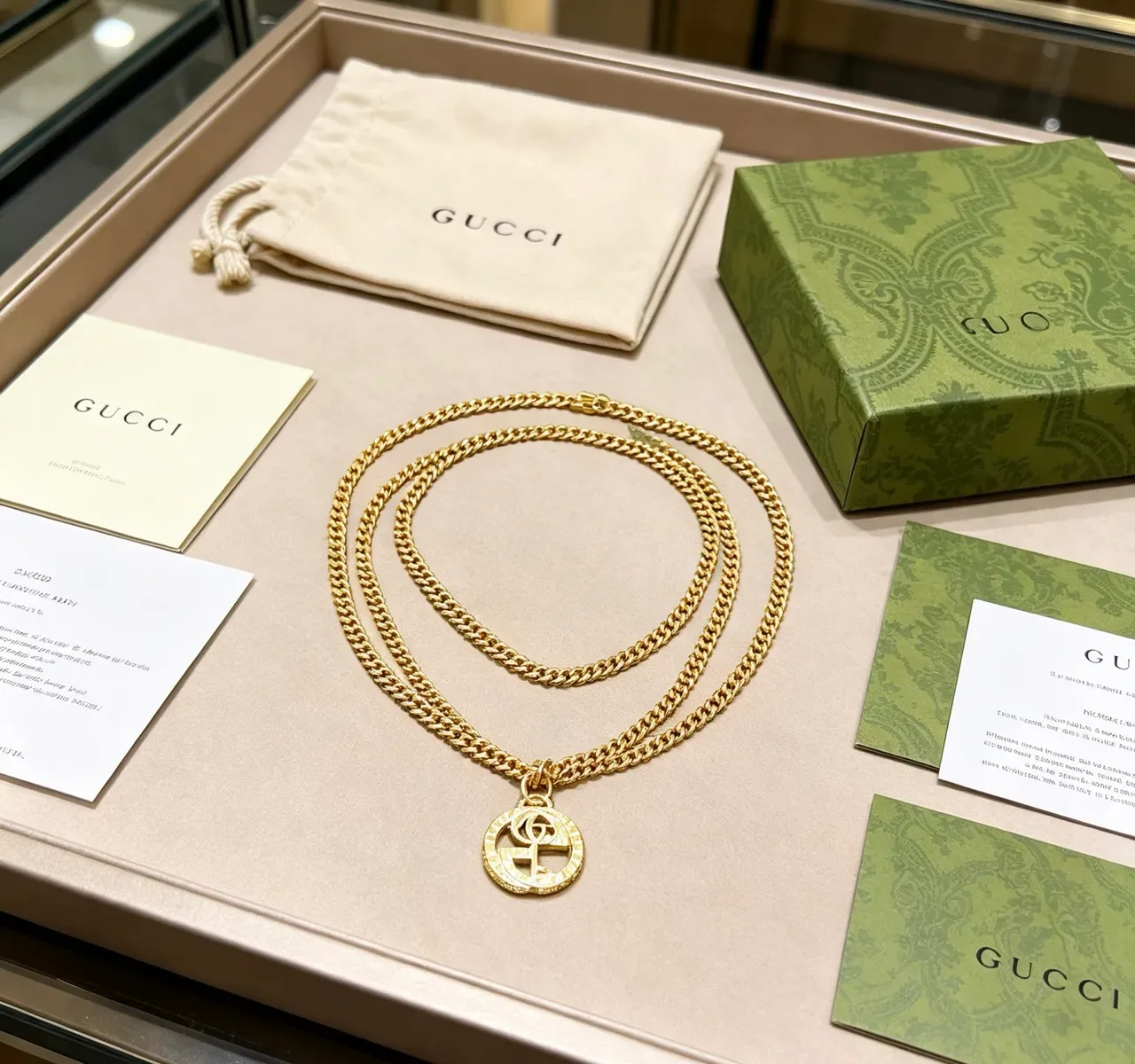Gucci GG Marmont 曲链金色项链 7
