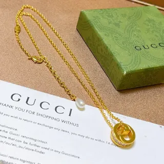 Gucci GG Marmont সোনালি সাদা চেইন Interlocking G পেন্ডেন্ট নেকলেস