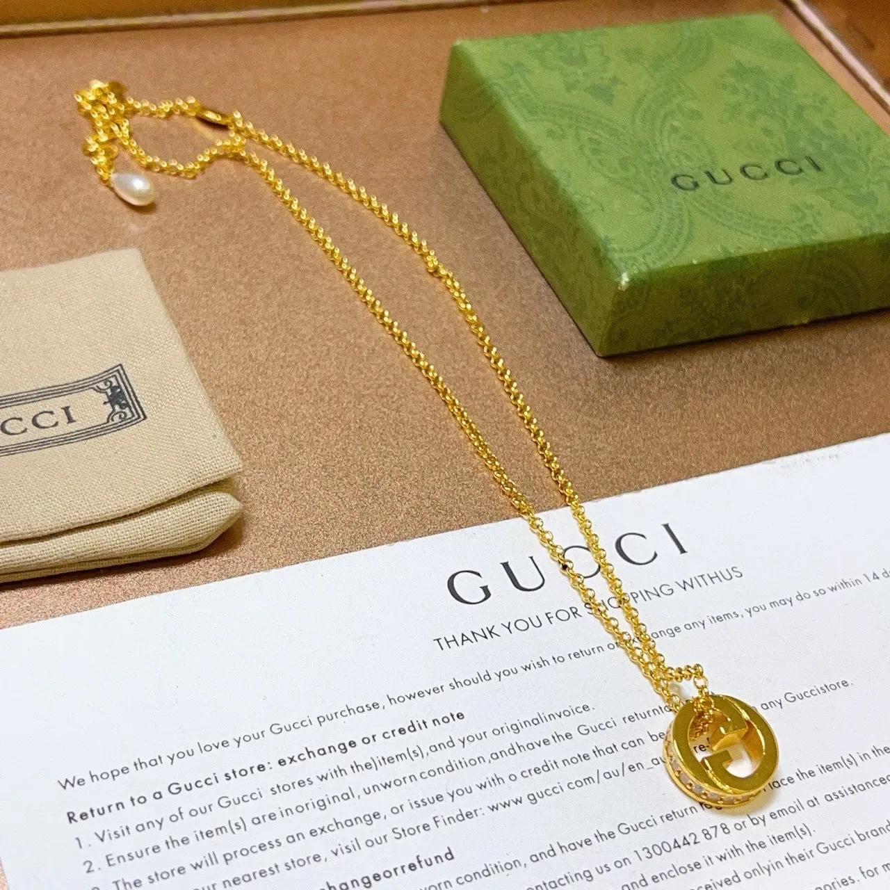 Gucci GG Marmont स्वर्ण-श्वेत चेन Interlocking G पेंडेंट नेकलेस 7