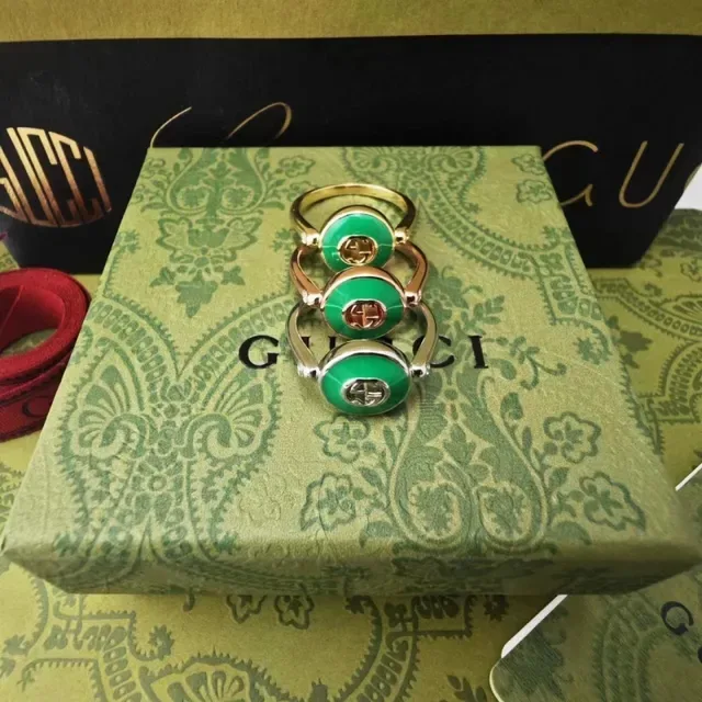 Gucci GG Marmont Green Gold Rotating Bezel Cabochon Stone Ring 3