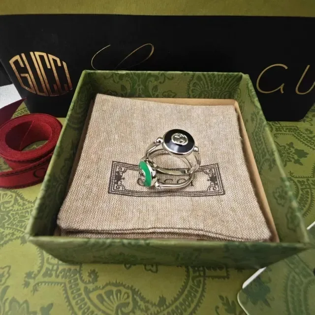 Gucci GG Marmont Green Gold Rotating Bezel Cabochon Stone Ring 5