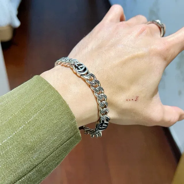 Gucci GG Marmont Silver Black Chunky Curb Chain Interlocking Logo Bracelet 4