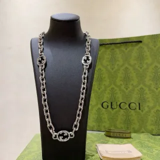 Collier Gucci GG Marmont Argent Vert Chaîne à maillons lourds Médaillons Gravés Double-G