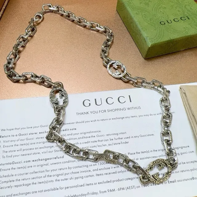 Collier Gucci GG Marmont Argent Vert Chaîne à maillons lourds Médaillons Gravés Double-G 3