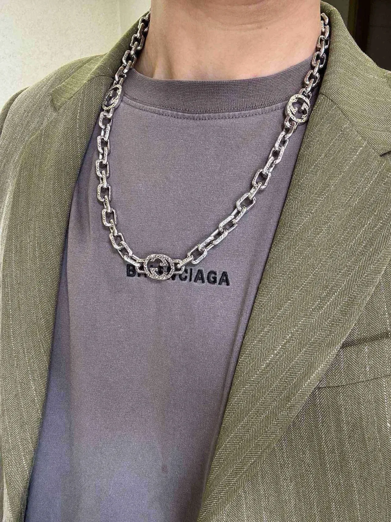 Collier Gucci GG Marmont Argent Vert Chaîne à maillons lourds Médaillons Gravés Double-G 6