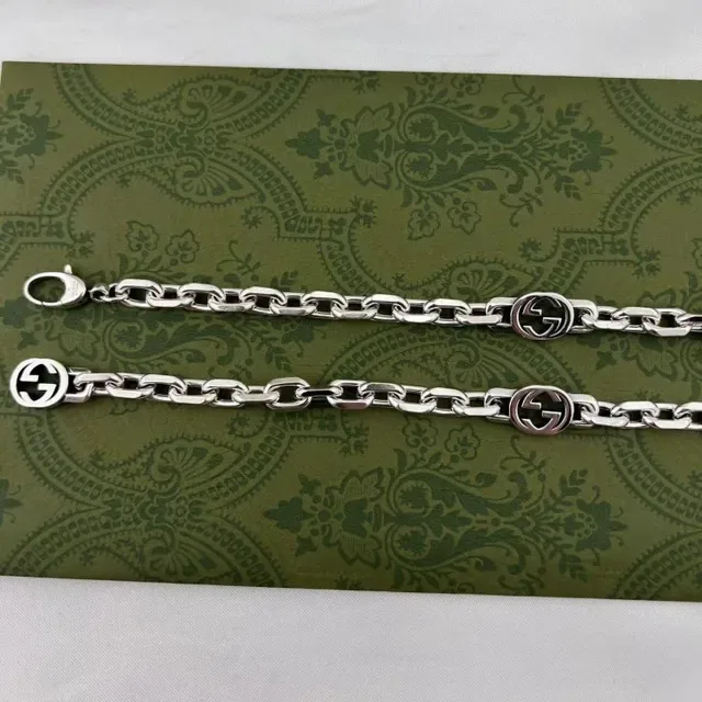Gucci GG Marmont Silver Interlocking G Logo Links Polished Metal Necklace 4