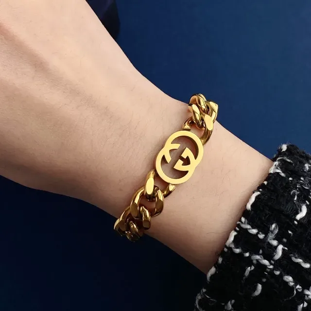 سوار Gucci GG Marmont سلسلة سميكة بلون فضي 2