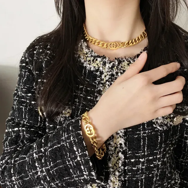 سوار Gucci GG Marmont سلسلة سميكة بلون فضي 3