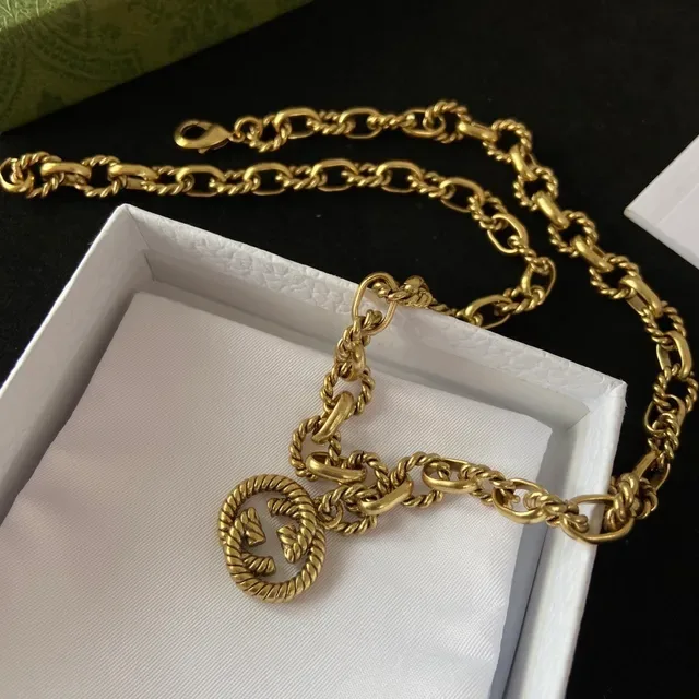 Gucci GG Marmont Cadena con eslabones de cuerda trenzada en tono dorado 5