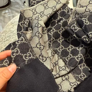 Gucci GG Monogram Cachecol de cashmere preto e bege