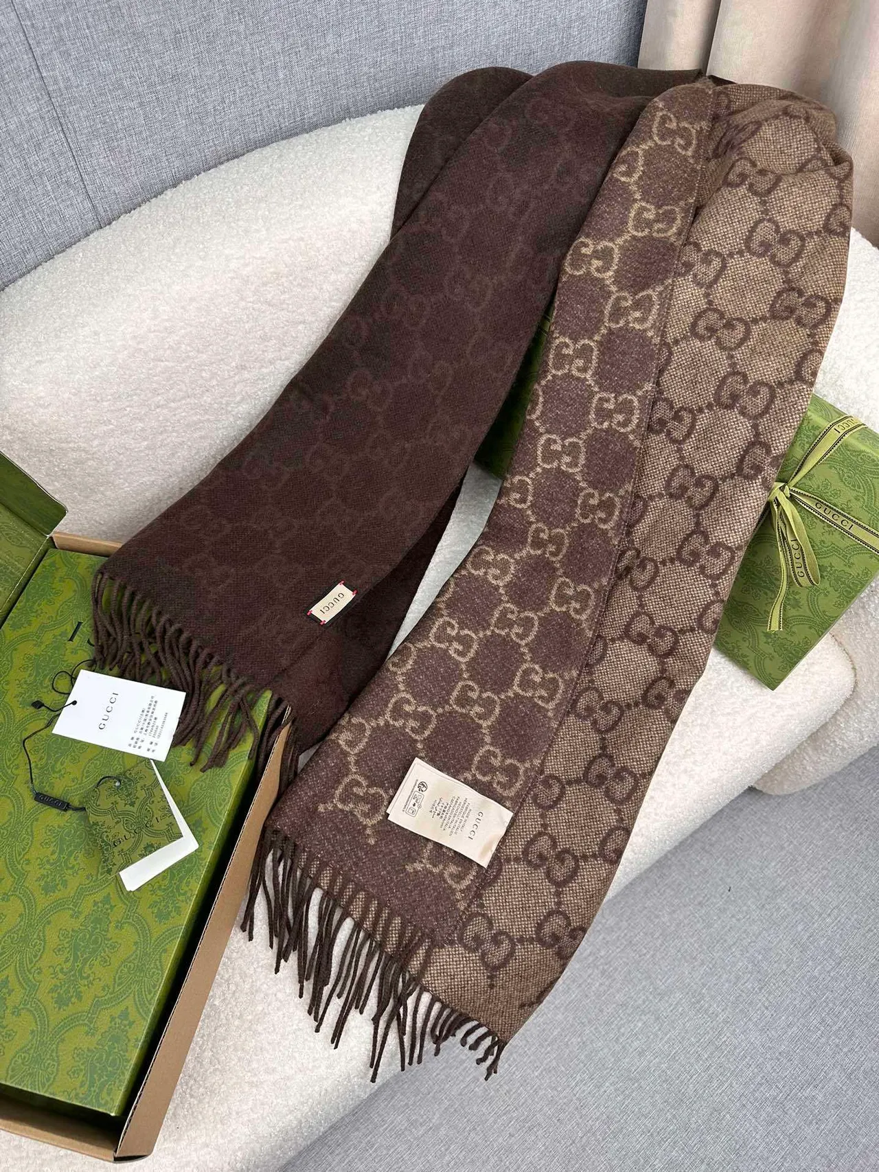 Écharpe Gucci GG Monogram en Cachemire Marron 8