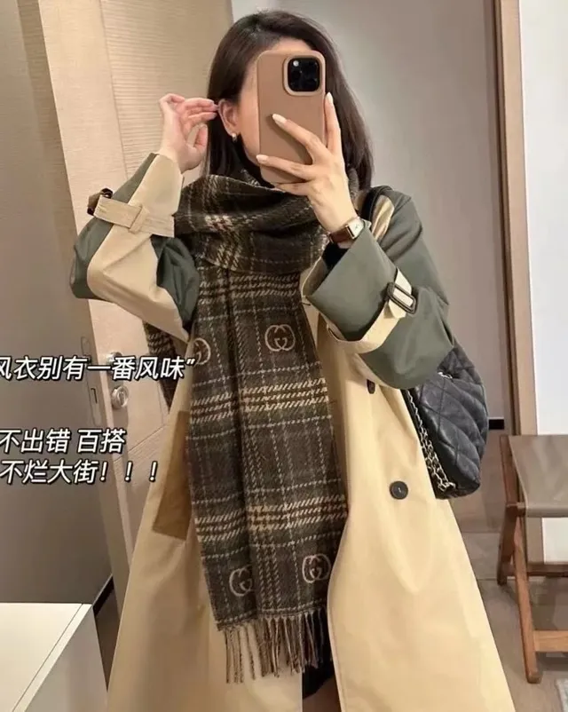 Gucci GG Monogram écharpe en cachemire à carreaux 9