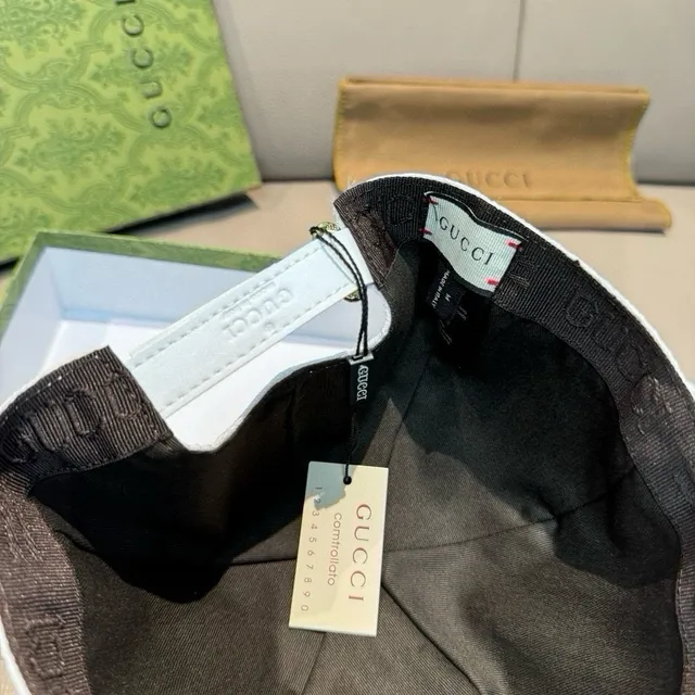 Gucci GG Monogram Web Stripe बेसबॉल कैप 3