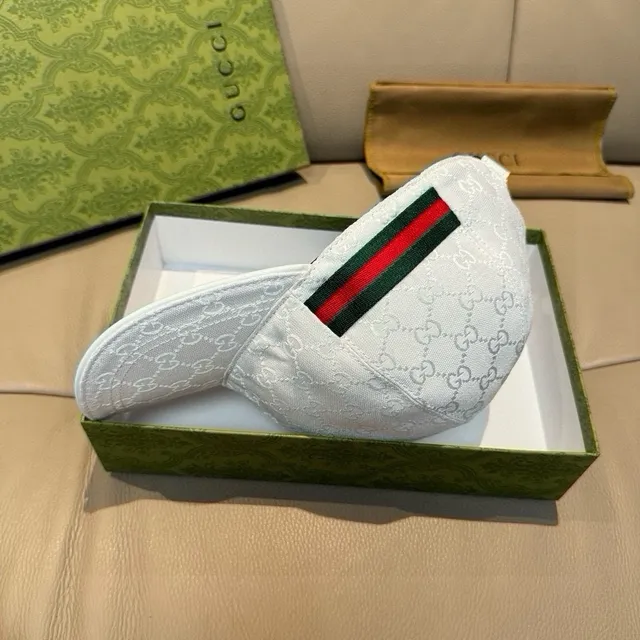 Gucci GG Monogram Web Stripe बेसबॉल कैप 6