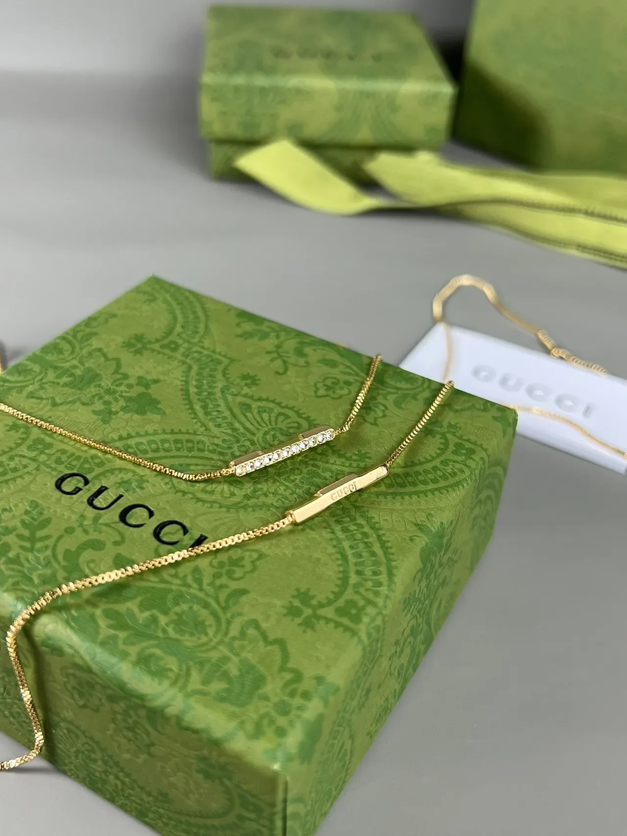Gucci Collier Chaîne Box Or Argent Pendentif Bar Pavé de Cristal 5