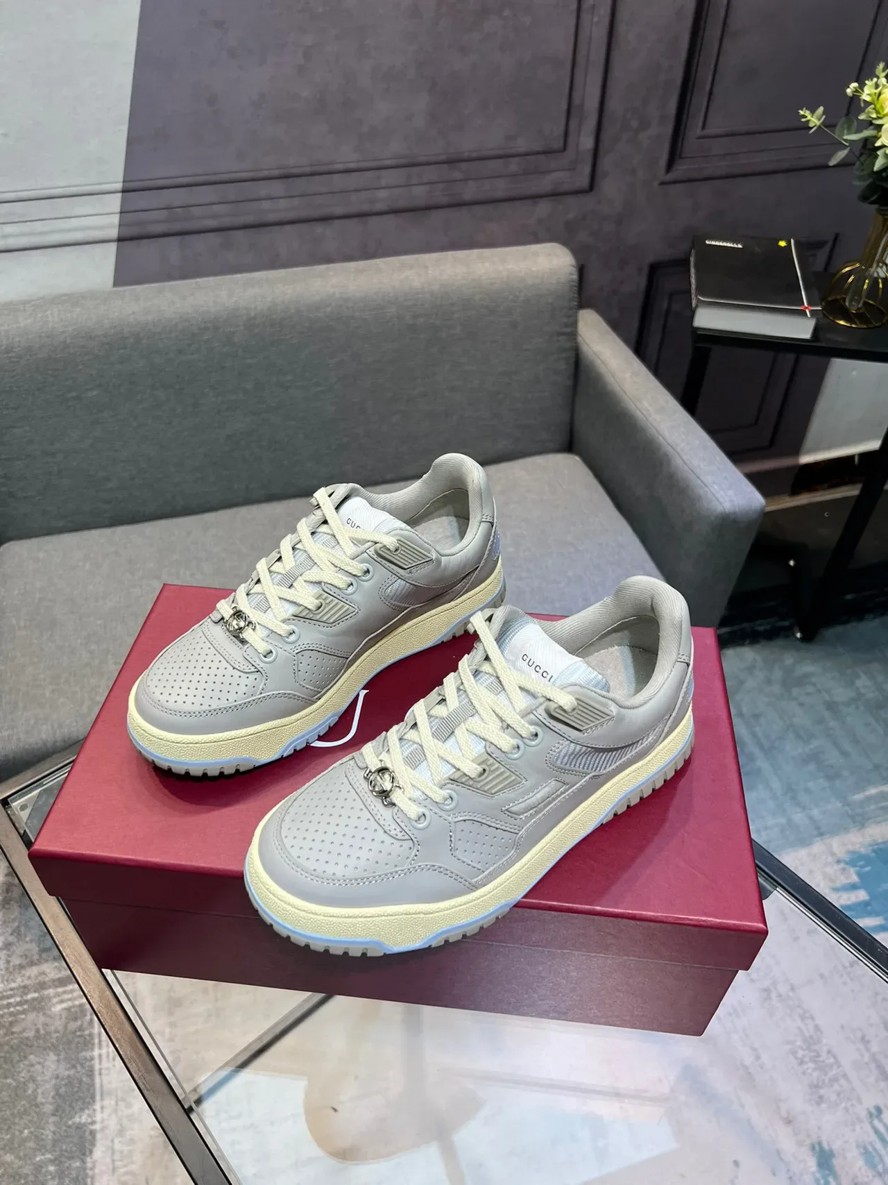 Gucci 灰色米色 镂空脚趾 分层叠加 运动鞋 9