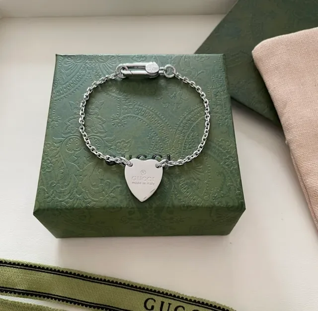 Gucci Heart Pendant Silver Army Green Engraved Logo Necklace 5