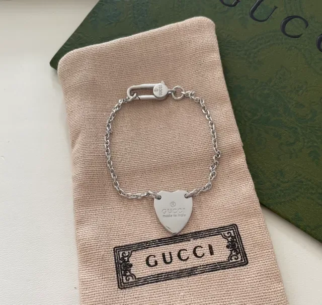 Gucci Heart Pendant Silver Army Green Engraved Logo Necklace 7