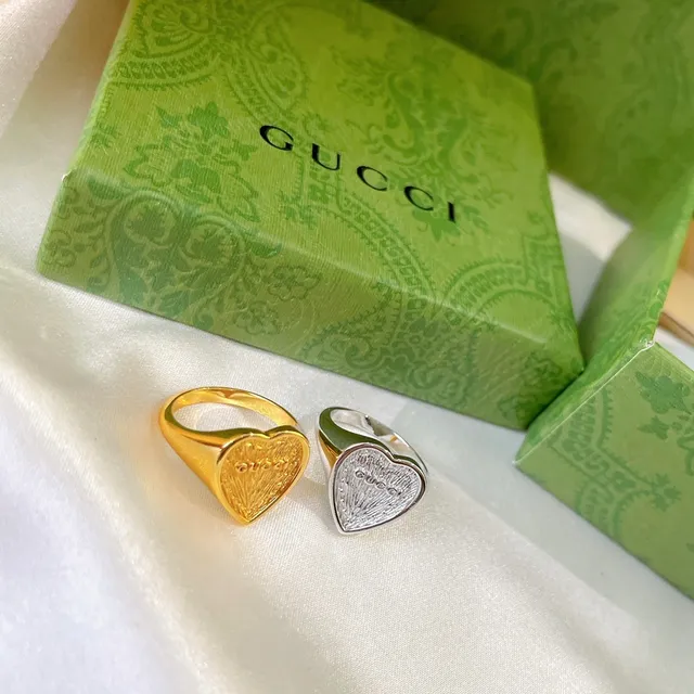 Gucci 心形印章戒指 金色和银色帕维纹理戒指 5