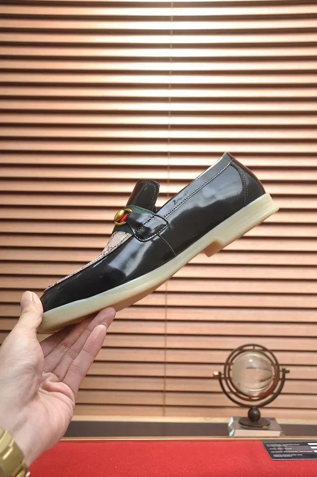 Gucci Horsebit 1955 أسود وبيج GG Monogram لوفر 6