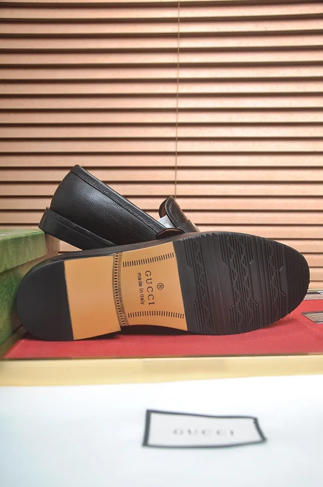 Gucci Horsebit 1955 Black Ostrich-Embossed Leather Loafers 7