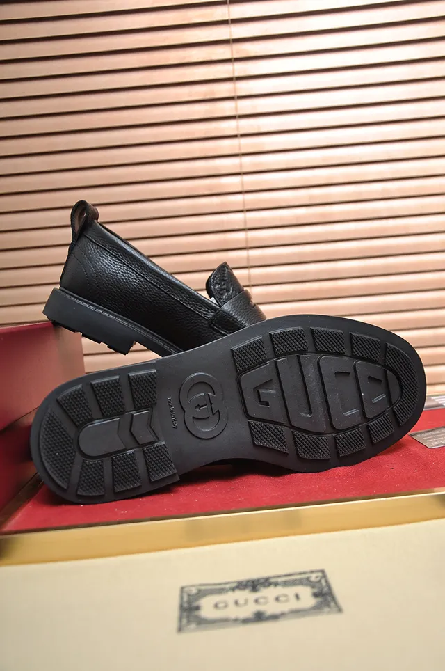 Gucci Horsebit 1955 Mocassin en Cuir Noir Texturé 3