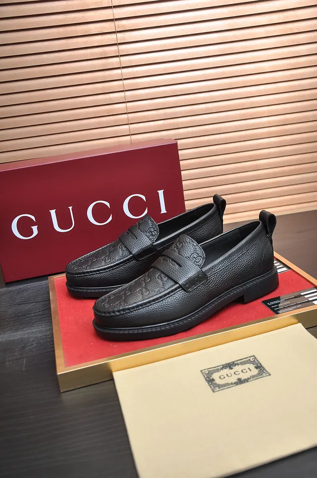 Gucci Horsebit 1955 Mocassin en Cuir Noir Texturé 4