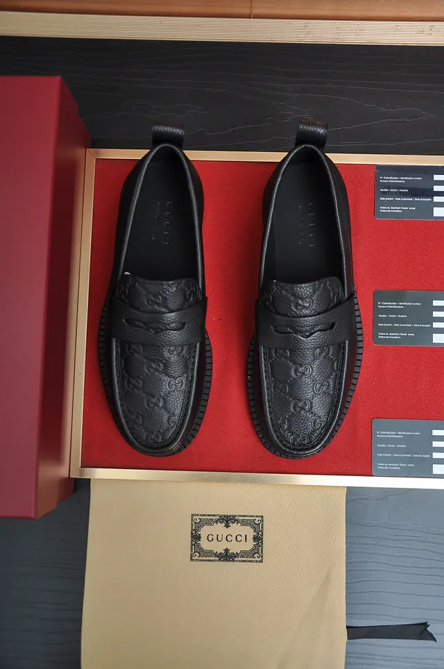 Gucci Horsebit 1955 Mocassin en Cuir Noir Texturé 5