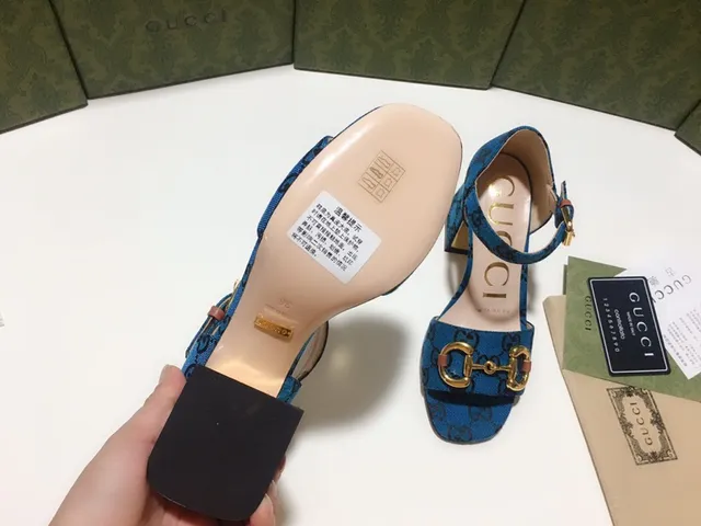 Gucci Horsebit 1955 Blue GG Supreme قماش بومبس 2