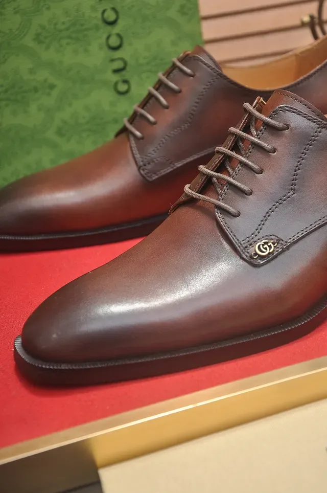 Gucci Horsebit 1955 Brown Beige Polished Leather Cap Toe Oxford Shoes 2