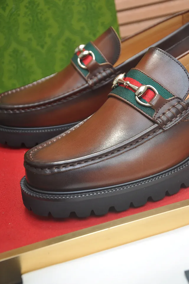 Gucci Horsebit 1955 حذاء لوفر جلد بني أسود بإبزيم 3