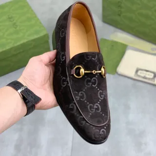 Gucci Horsebit 1955 بني GG Monogram سويد لوفرز