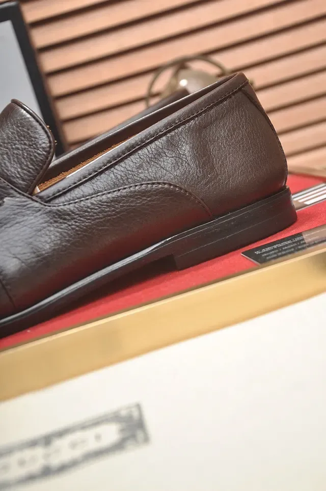 Gucci Horsebit 1955 Brown Pebbled Leather Gold Chain Loafers 9
