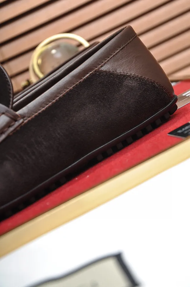 Gucci Horsebit 1955 বাদামি সuede লোফার 3